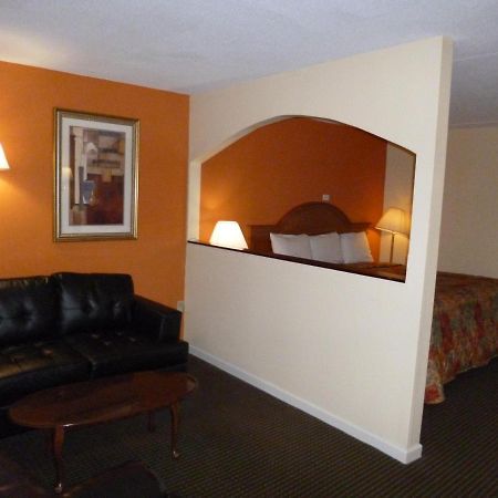 Mount Vernon Inn Sumter Extérieur photo