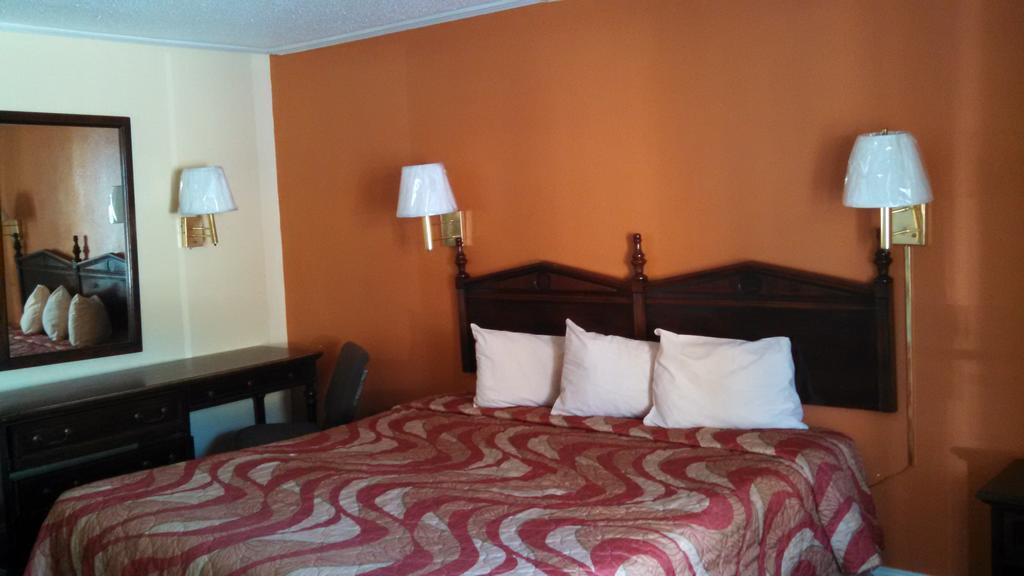 Mount Vernon Inn Sumter Extérieur photo