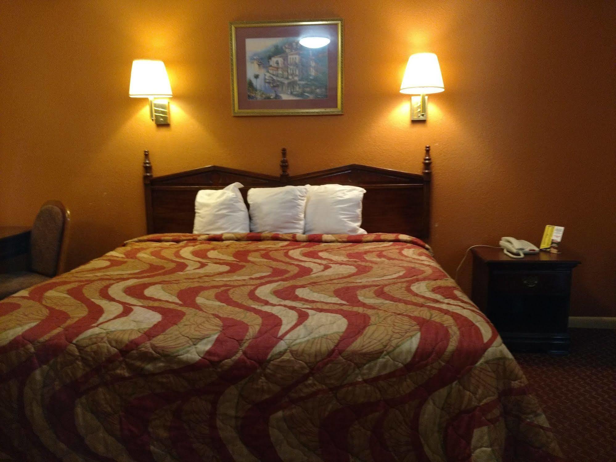 Mount Vernon Inn Sumter Extérieur photo
