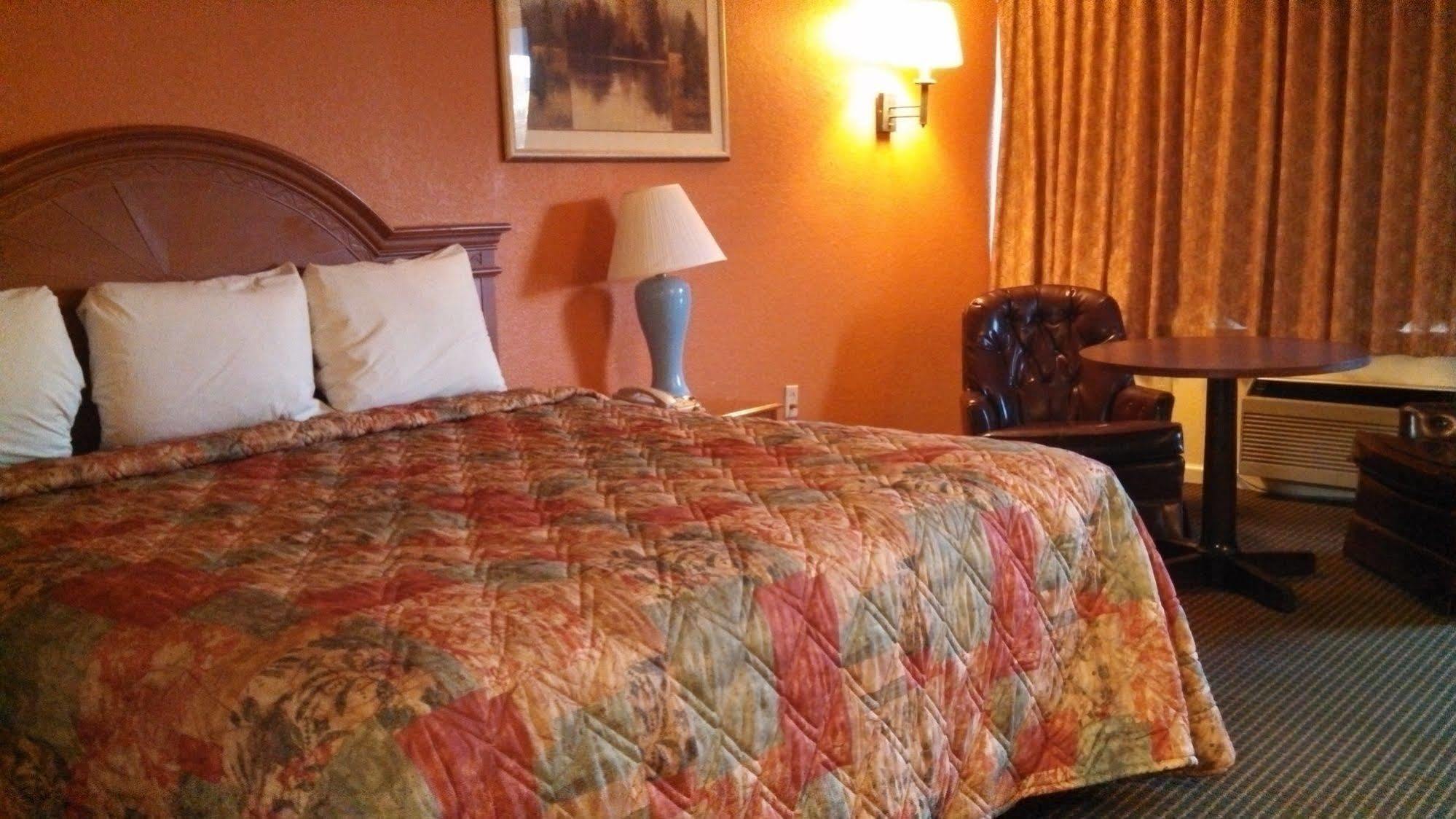 Mount Vernon Inn Sumter Extérieur photo