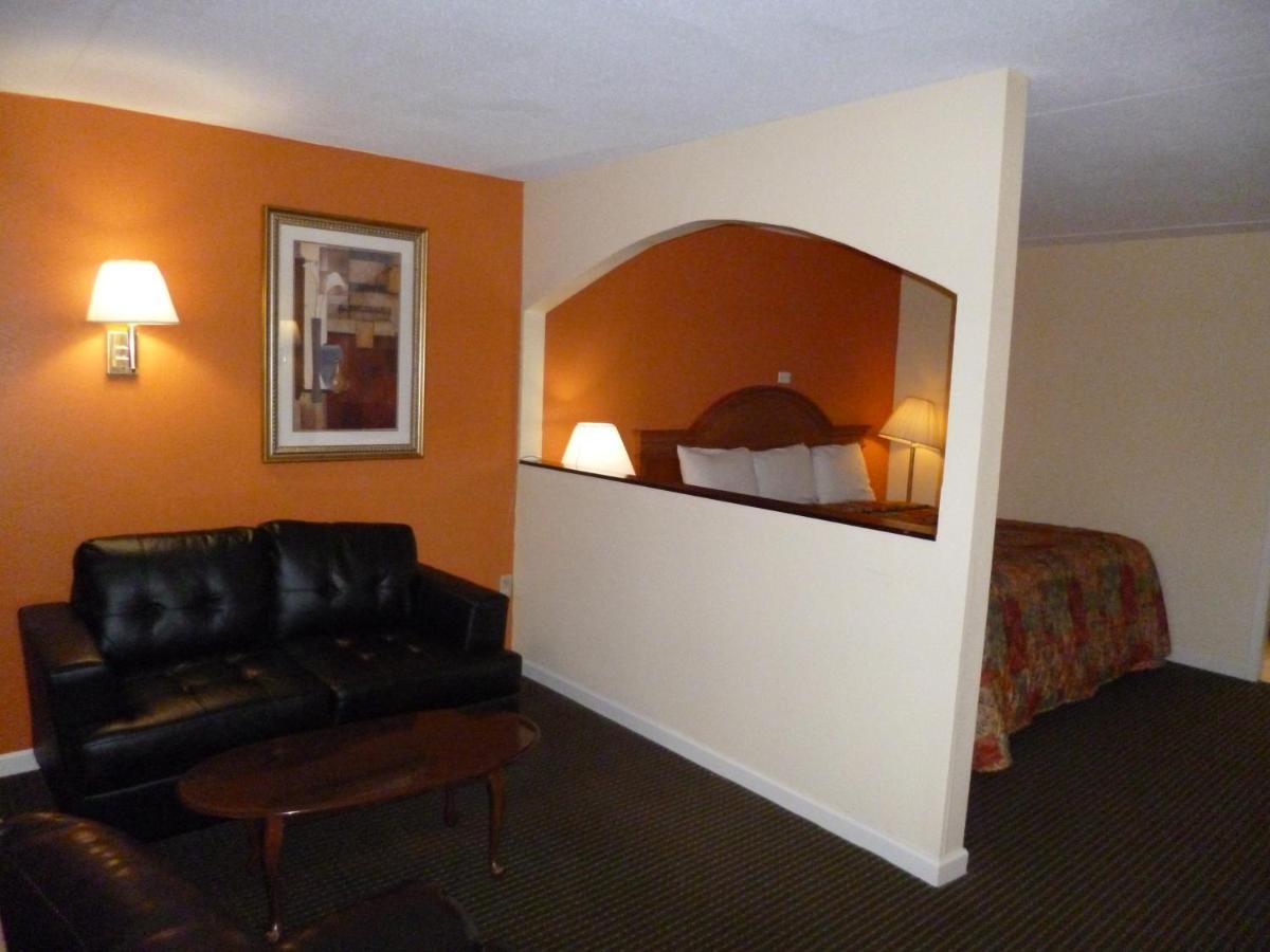 Mount Vernon Inn Sumter Extérieur photo